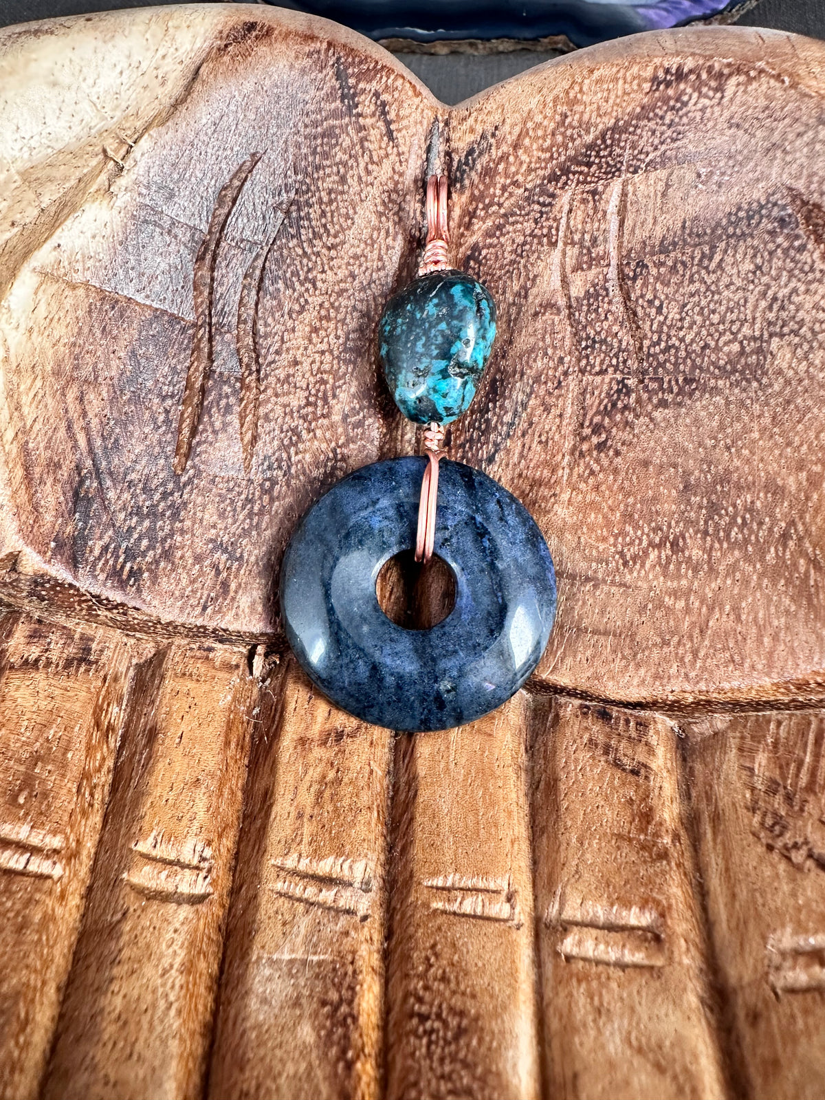 Storm pendant