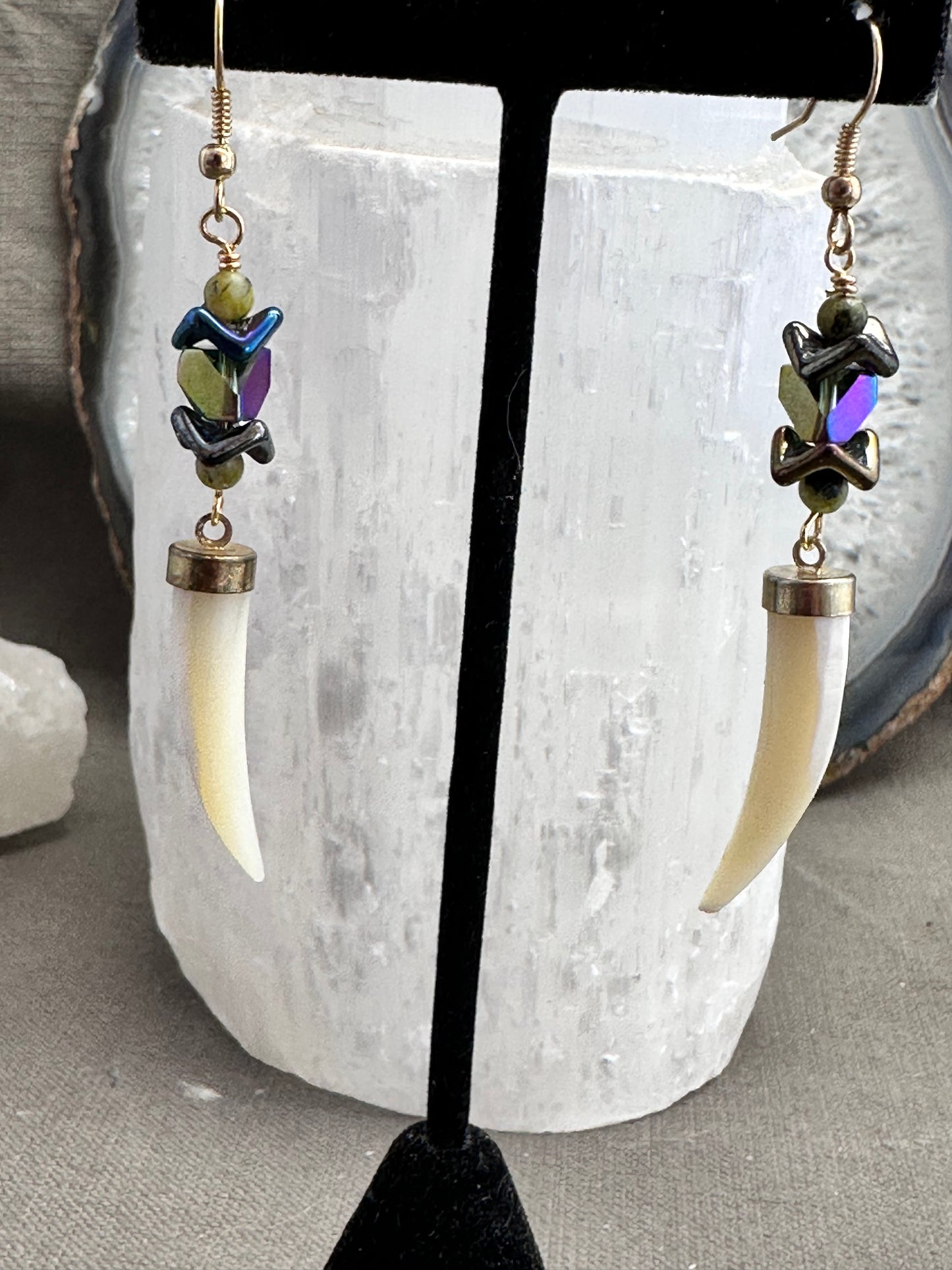 Fangs earrings