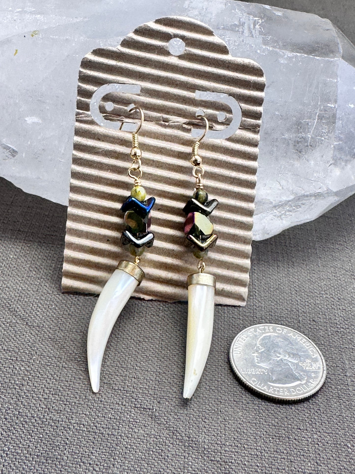 Fangs earrings