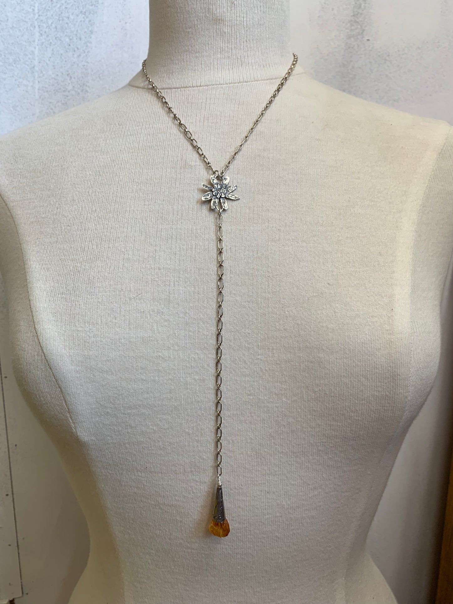 Sunflower Lariat