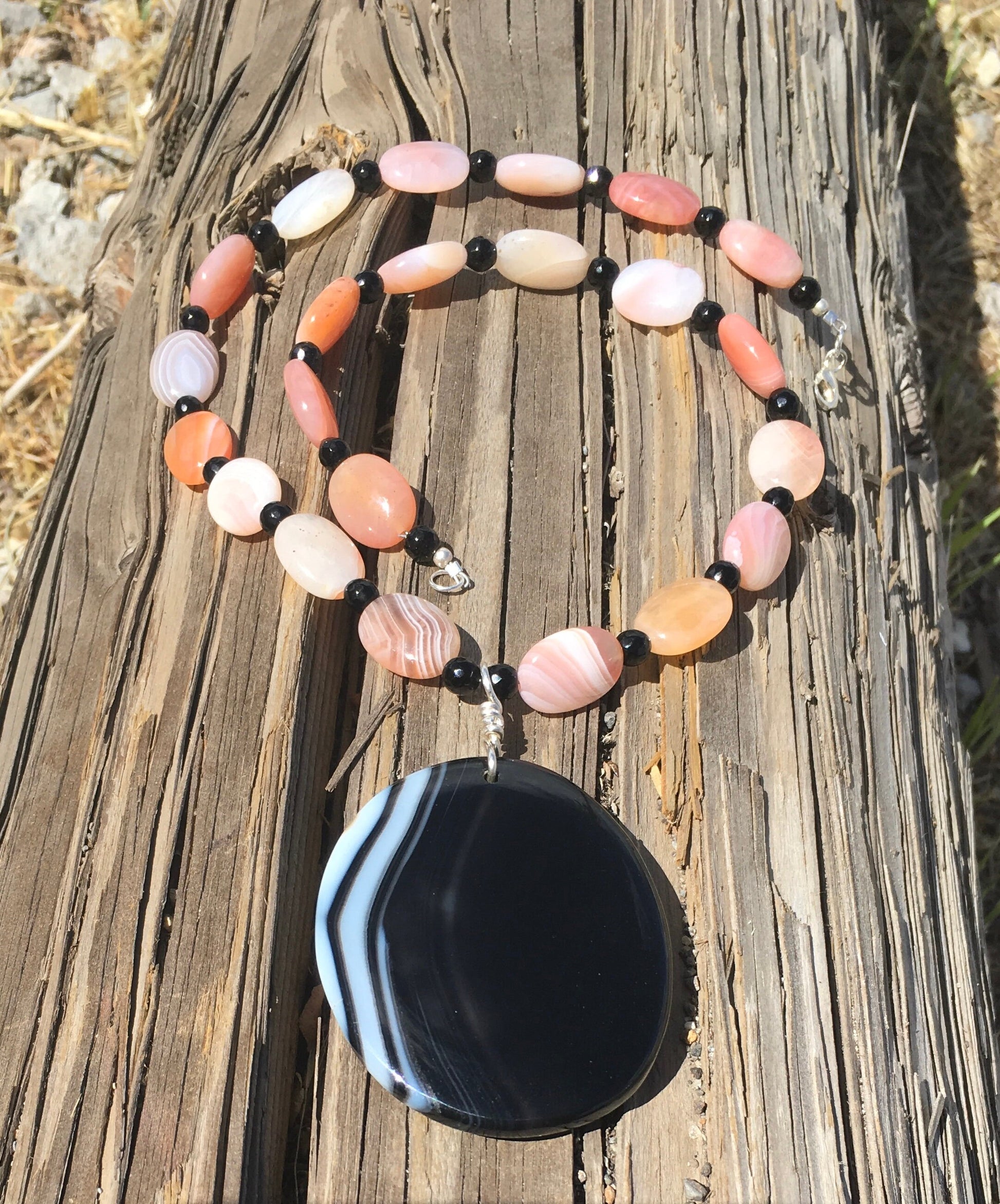 necklace "Banded" Banded Onyx pendant, Sardonyx, Statement piece, Gift idea, Reiki charged, Onyx beads, Grounding, Gender Neutral jewelry