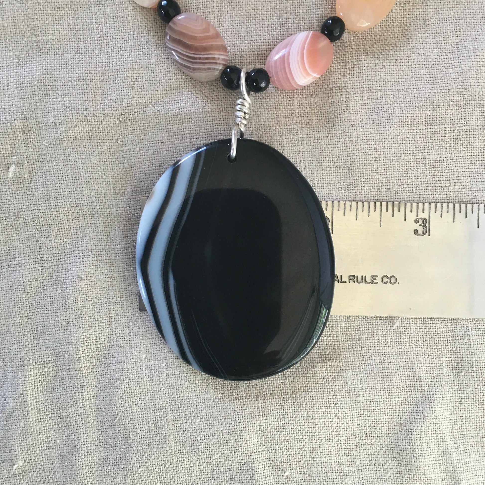 necklace "Banded" Banded Onyx pendant, Sardonyx, Statement piece, Gift idea, Reiki charged, Onyx beads, Grounding, Gender Neutral jewelry