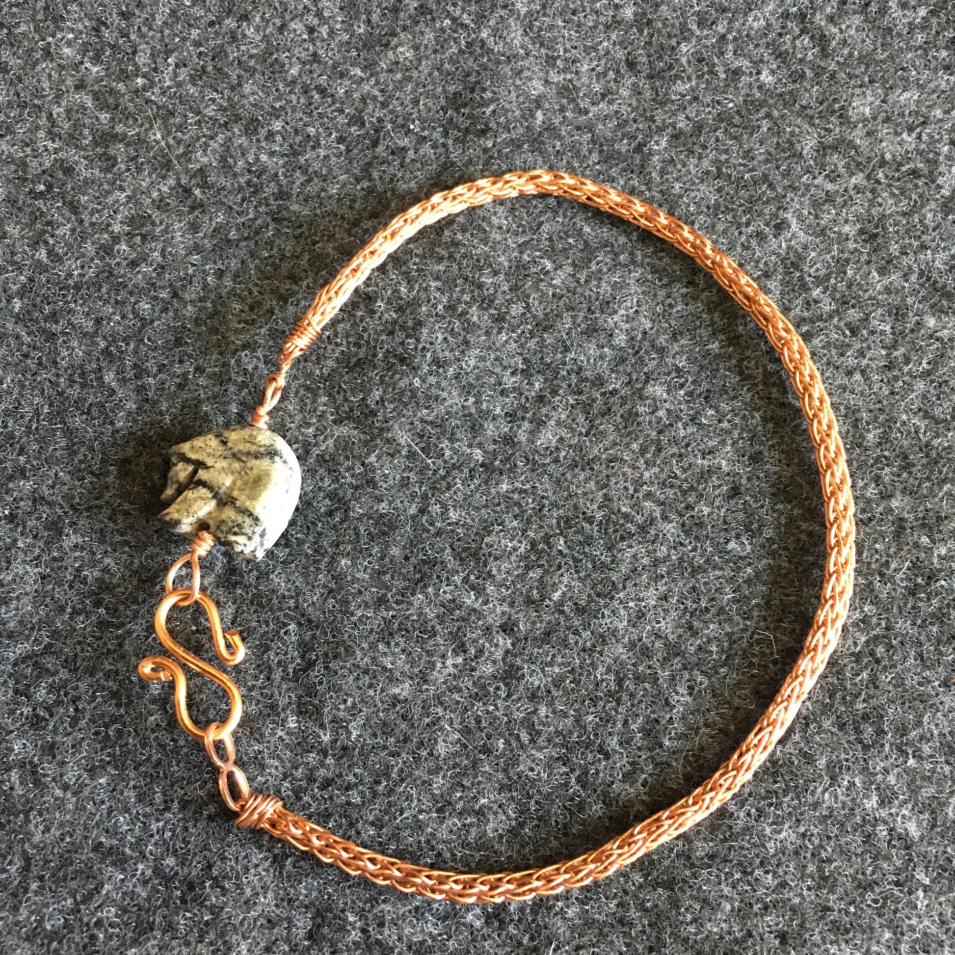 Viking knit anklet or bracelet “Bear” Handmade chain, Serpentine Bear fetish, Copper wire, Handmade hook, Gender Neutral, Gift idea