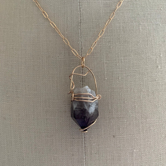 Pendant, Amethyst in Bronze, Amethyst crystal point, Bronze Wire, Organic design, Healing crystal, Gender neutral, Chakra jewelry, Third Eye