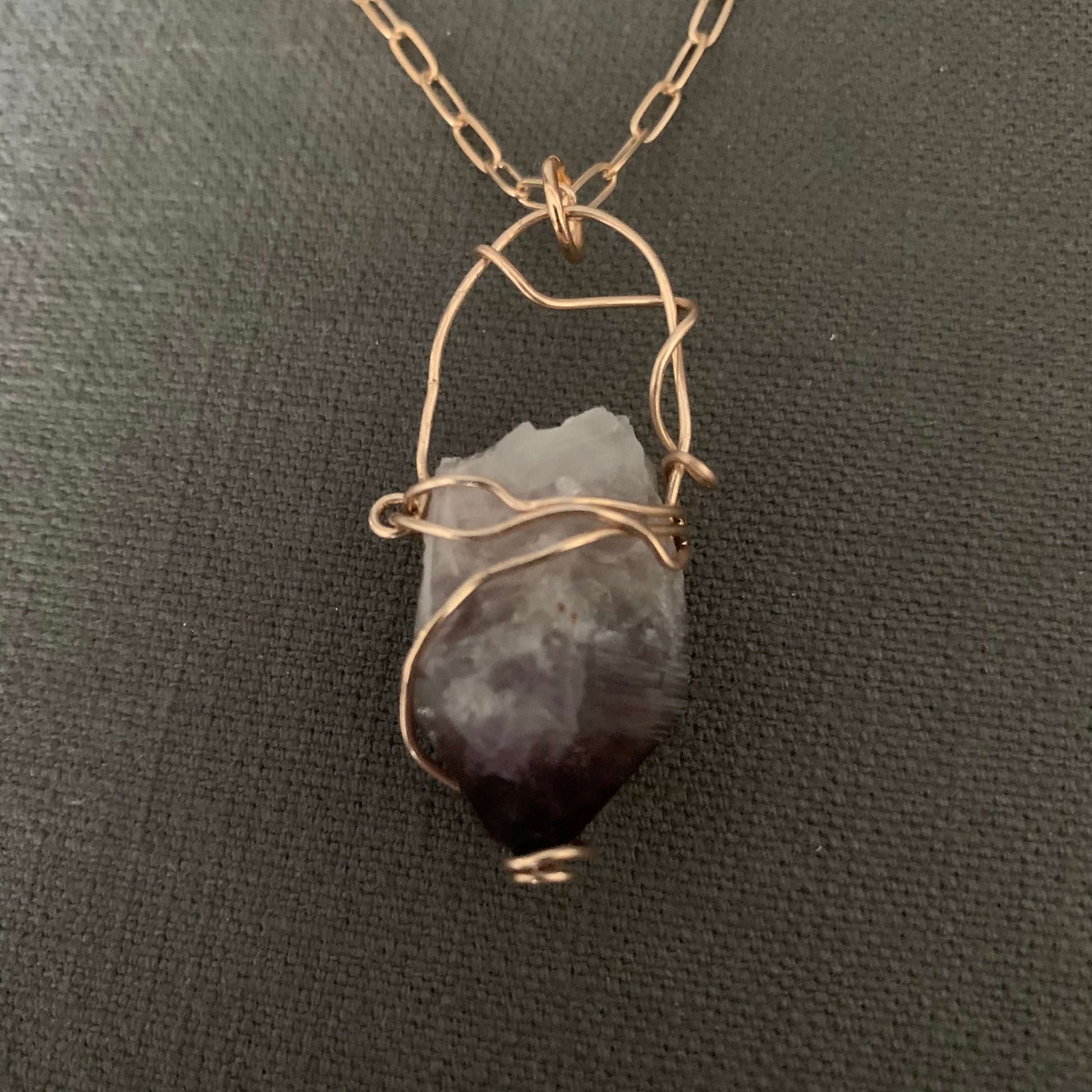 Pendant, Amethyst in Bronze, Amethyst crystal point, Bronze Wire, Organic design, Healing crystal, Gender neutral, Chakra jewelry, Third Eye