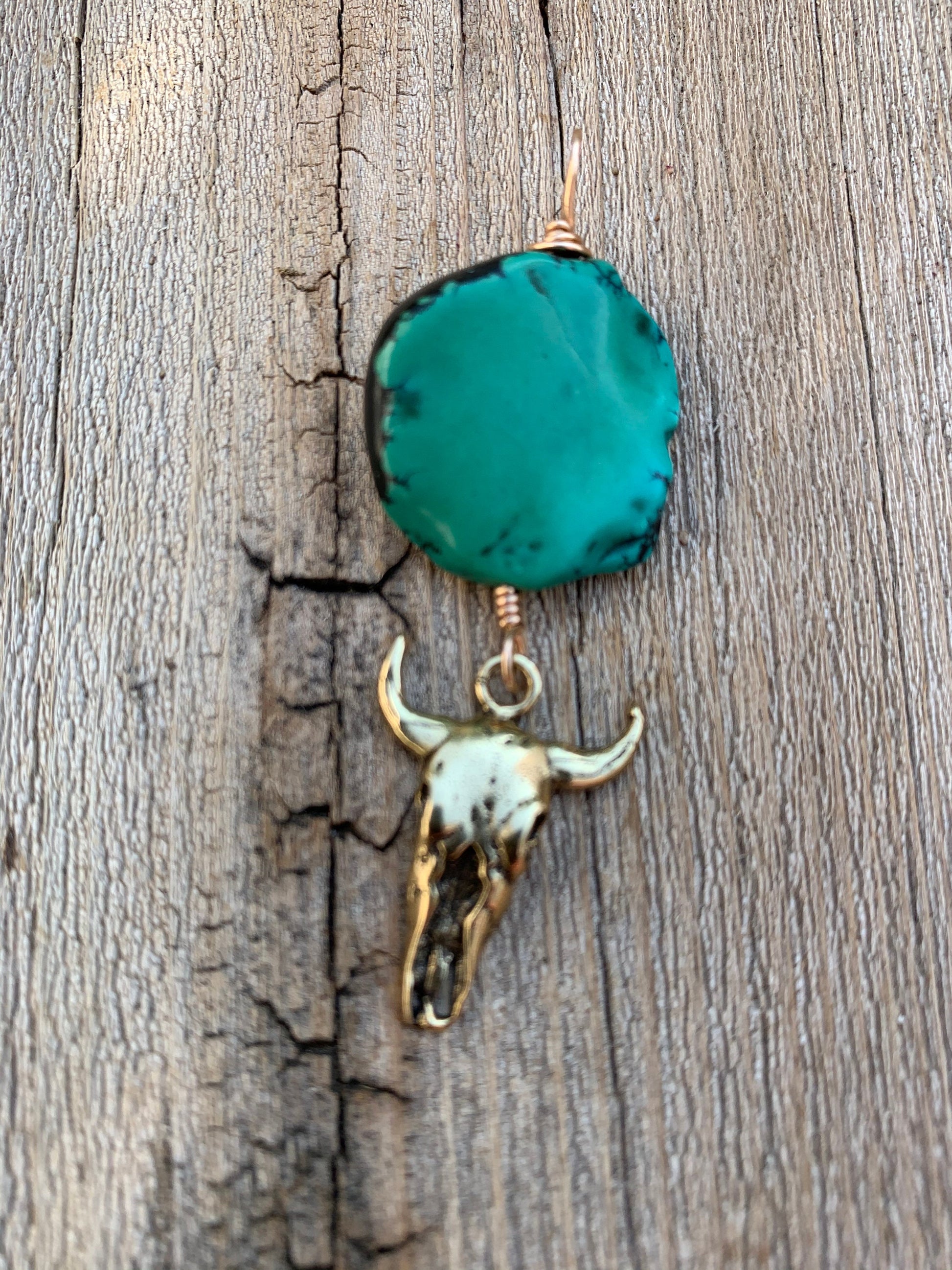 Pendant “Cow skull” Bronze Cow Skull, Turquoise, Memento Mori, Gender Neutral jewelry, Cow Totem, Animal Guide, Reiki charged, Samhain